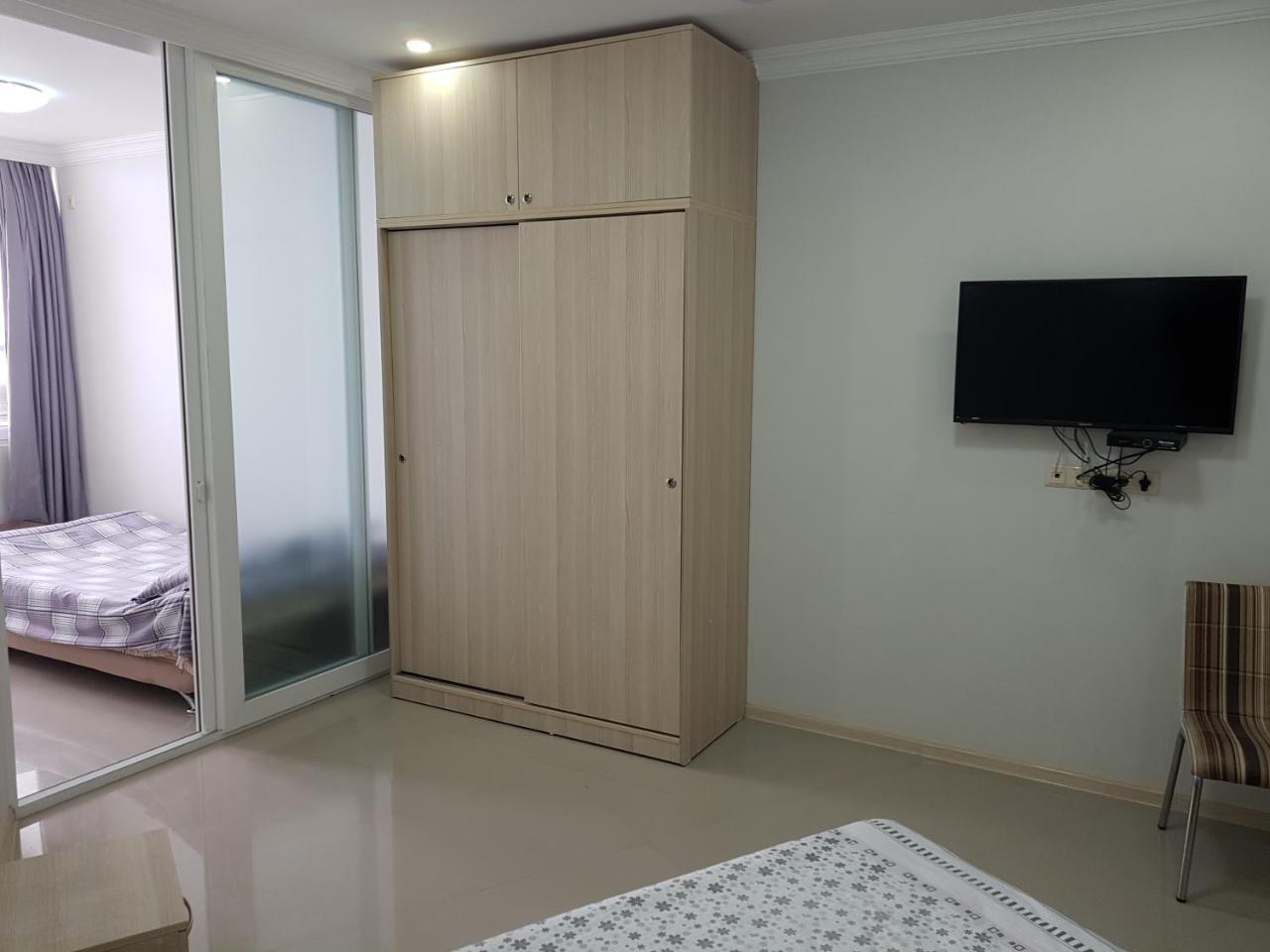 Sky-G Sea View Apartment Batumi Exterior foto